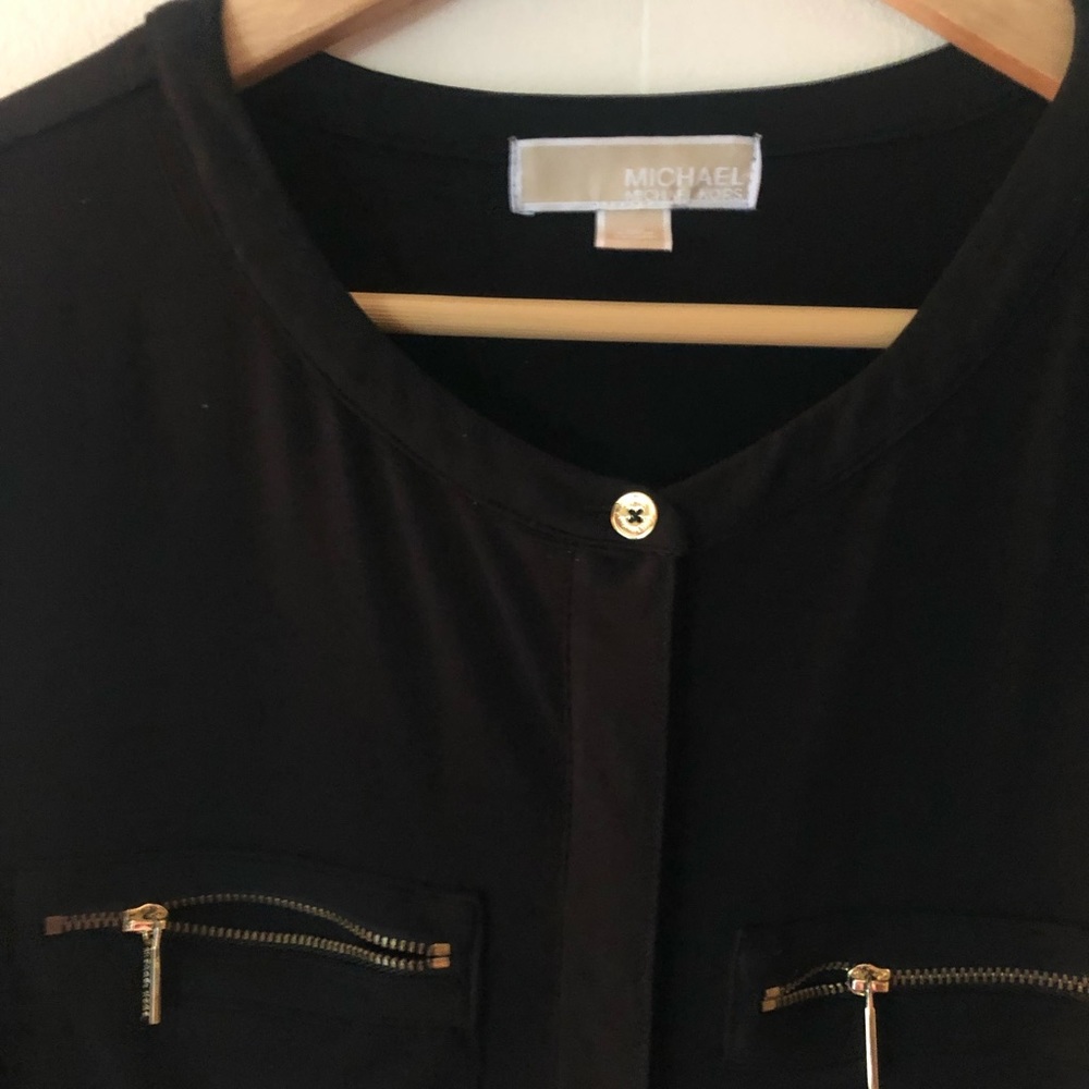 Michael kors zip top